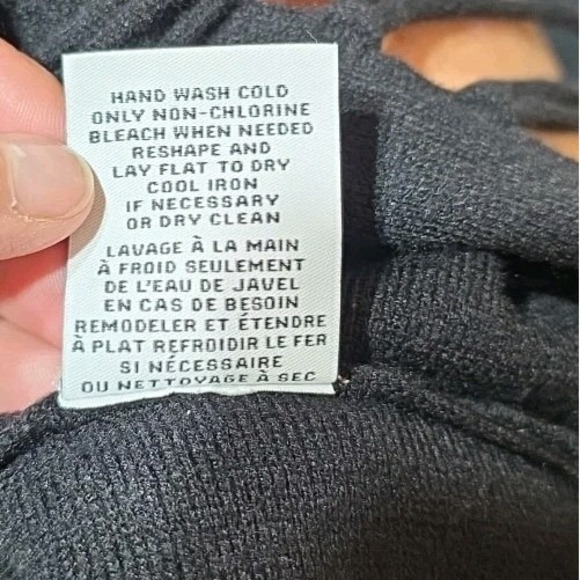 Carmen Marc Valvo Women's L Black Turtleneck Fringe‎ Hem Sweater Western Boho - Picture 5 of 6